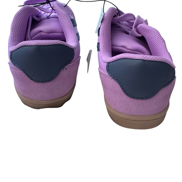 Cat and Jack Purple Sneakers with Stripes size 5 school casual  New - Picture 3 of 8